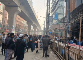 বাসস কার্যালয়ে হামলা : ২৭ জনের বিরুদ্ধে মামলা বাসস কার্যালয়ে হামলা