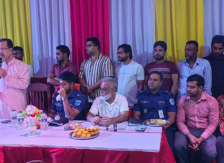 কালীগঞ্জে ১০টিরও বেশি পূজামণ্ডপ পরিদর্শন ও অনুদান প্রদান করলেন একেএম ফজলুল হক মিলন